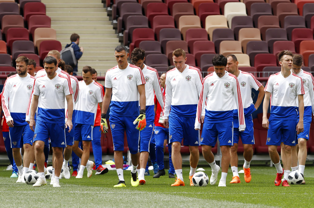 Mustaches, silly songs defuse tensions at Russia's World Cup | Inquirer ...