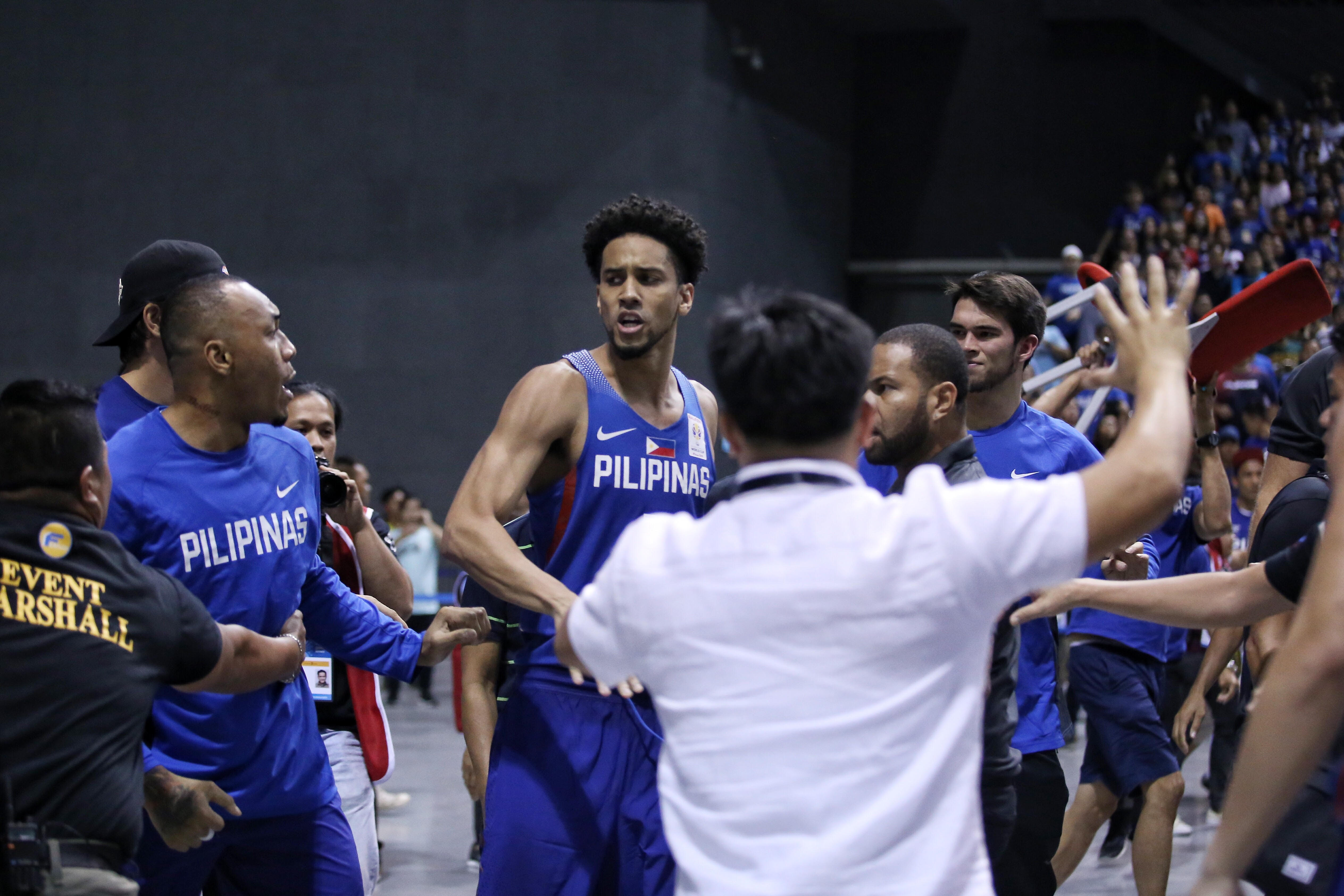 Brawl breaks out in Gilas-Australia game | Inquirer Sports