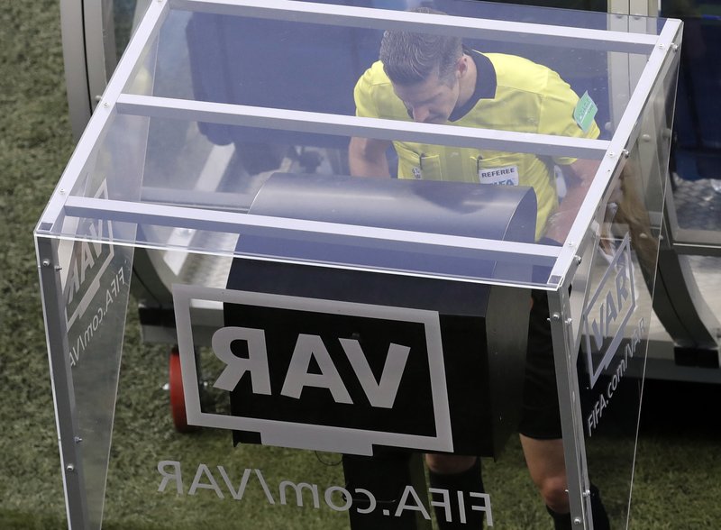 VAR in spotlight again, this time for not working in France