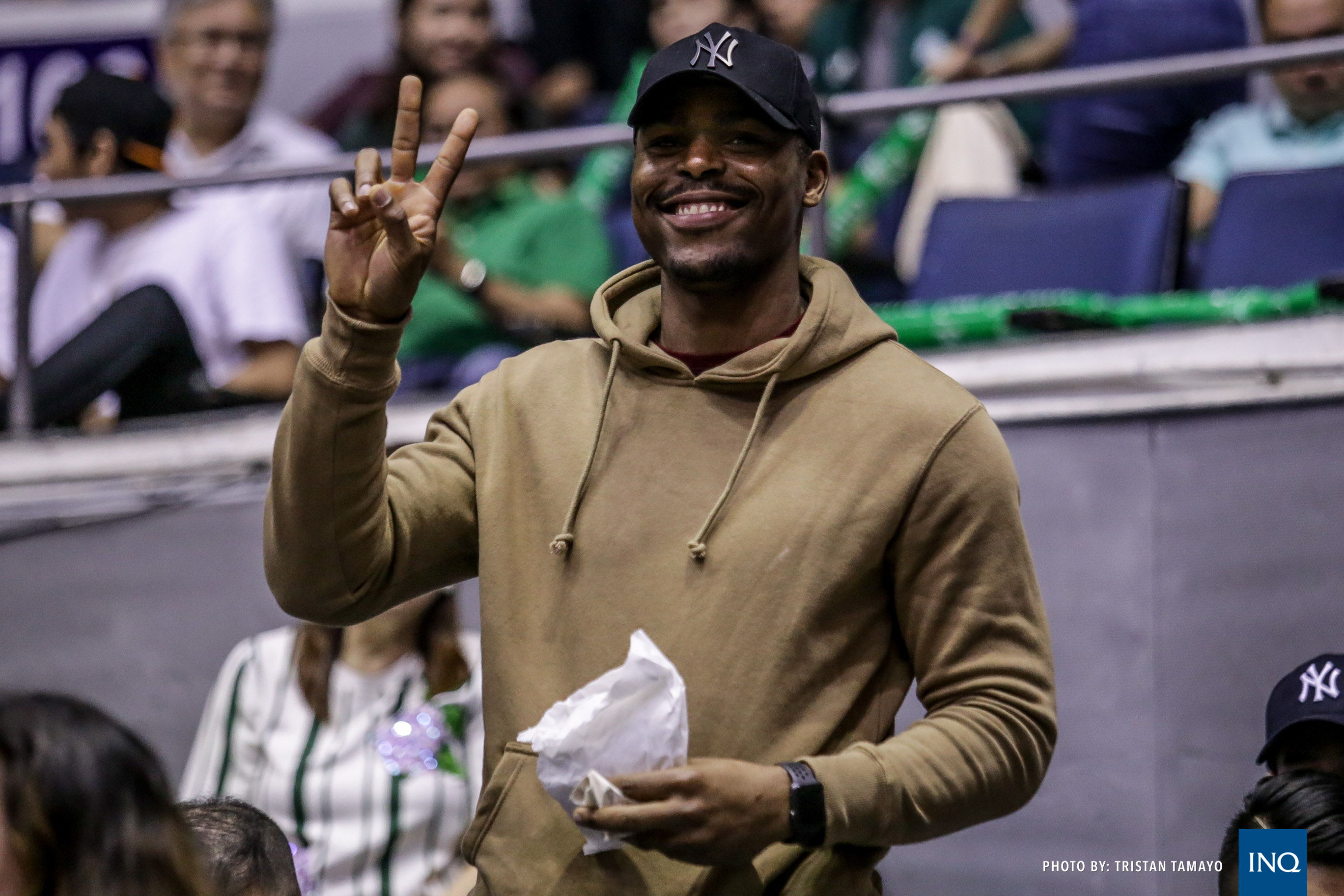 Ben Mbala shows up to support La Salle but watches as former team falls ...