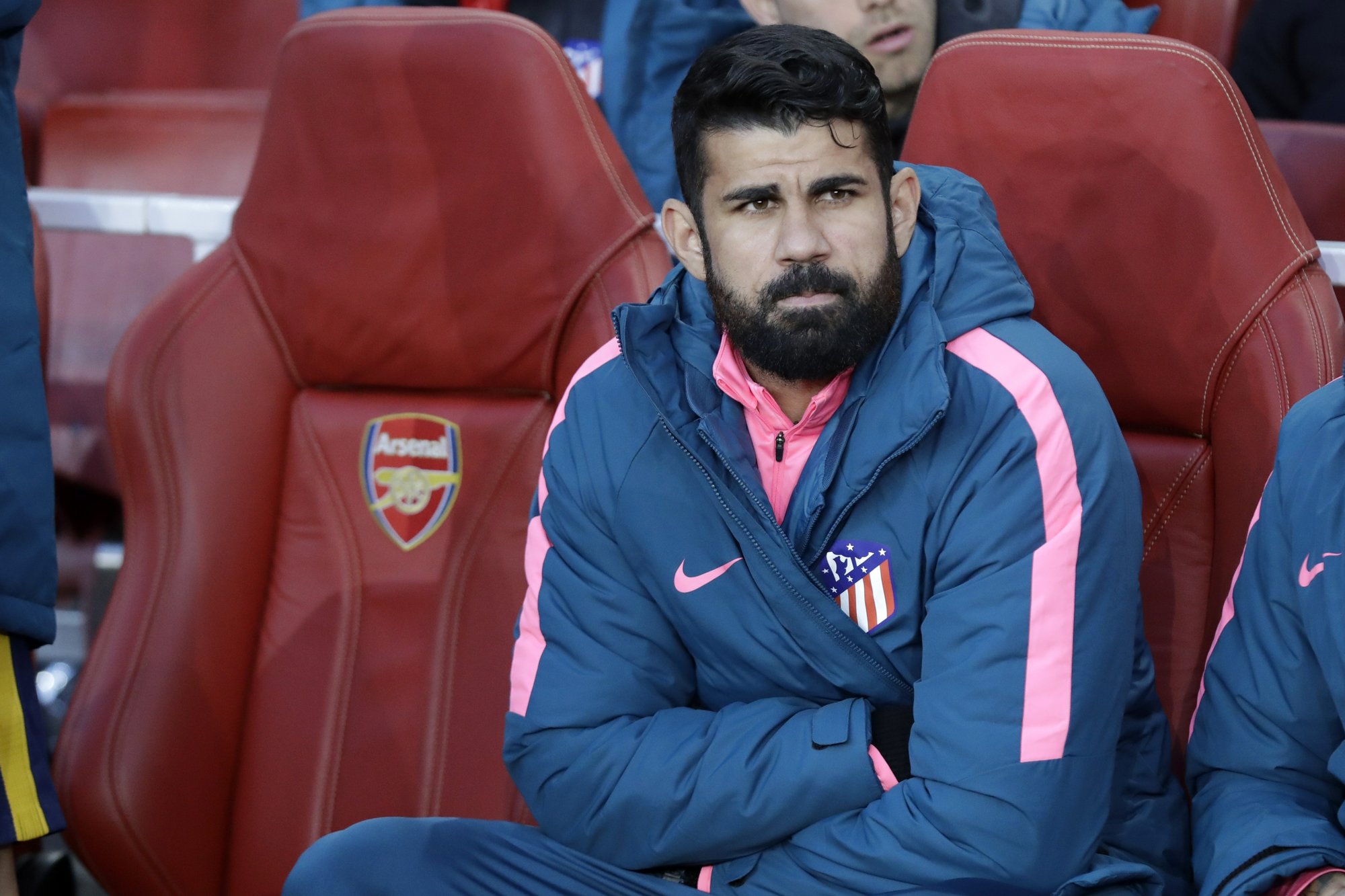 Atletico hosts Barcelona with chance to take lead in Spain