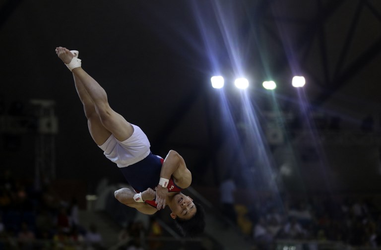 Medal streak busted in world championships as Carlos Yulo falls