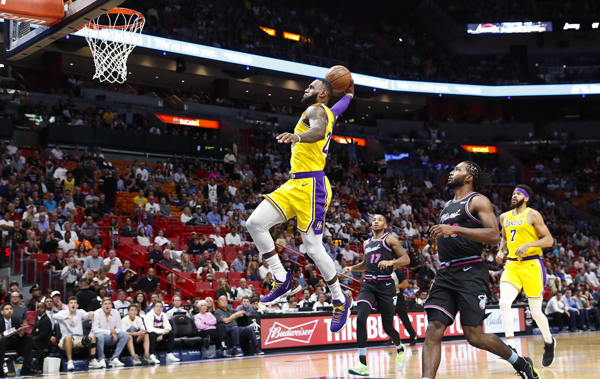 James scores 51 points, Lakers roll past Heat | Inquirer ...