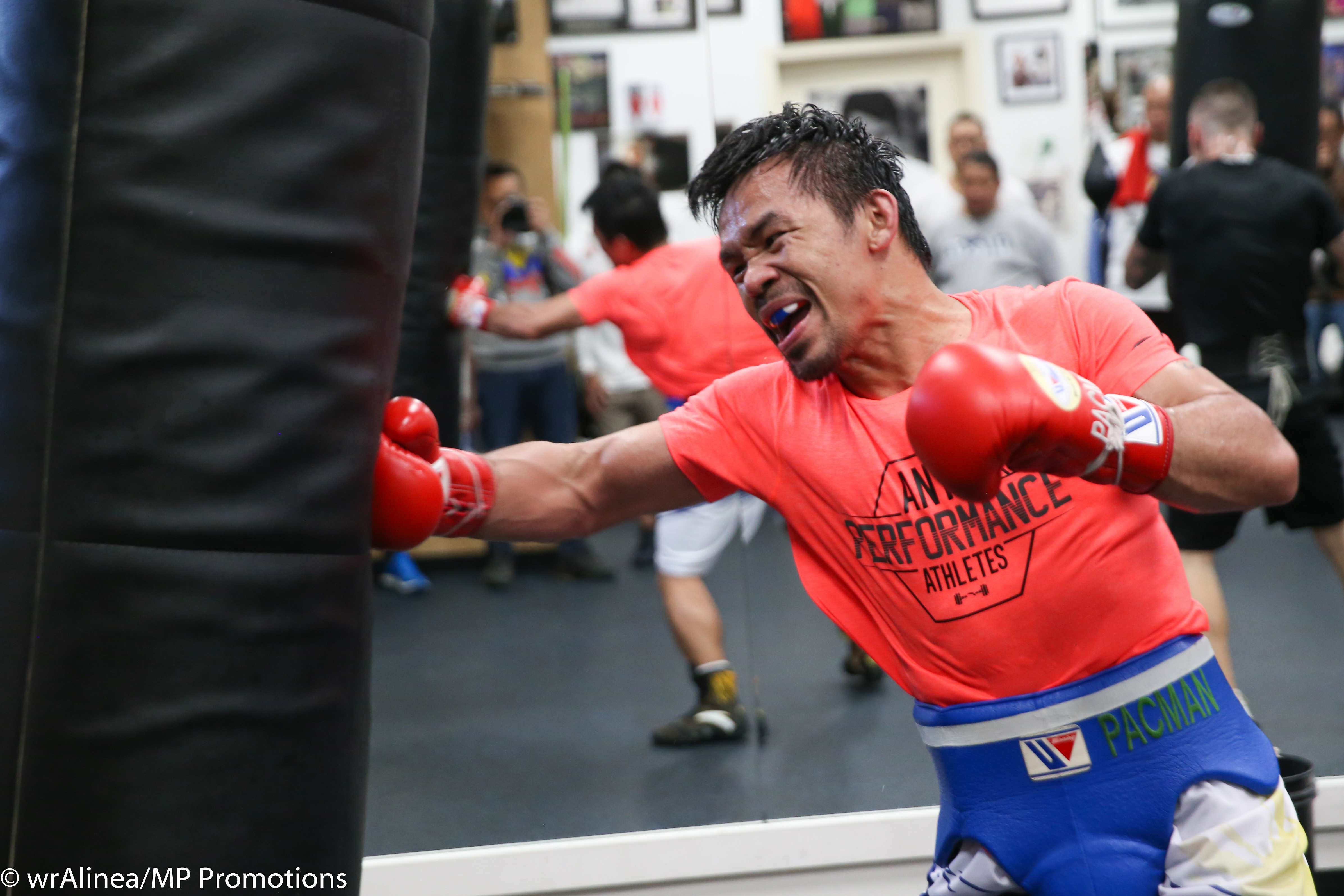 Pacquiao takes another swipe at Mayweather over exhibition match KO | Inquirer Sports