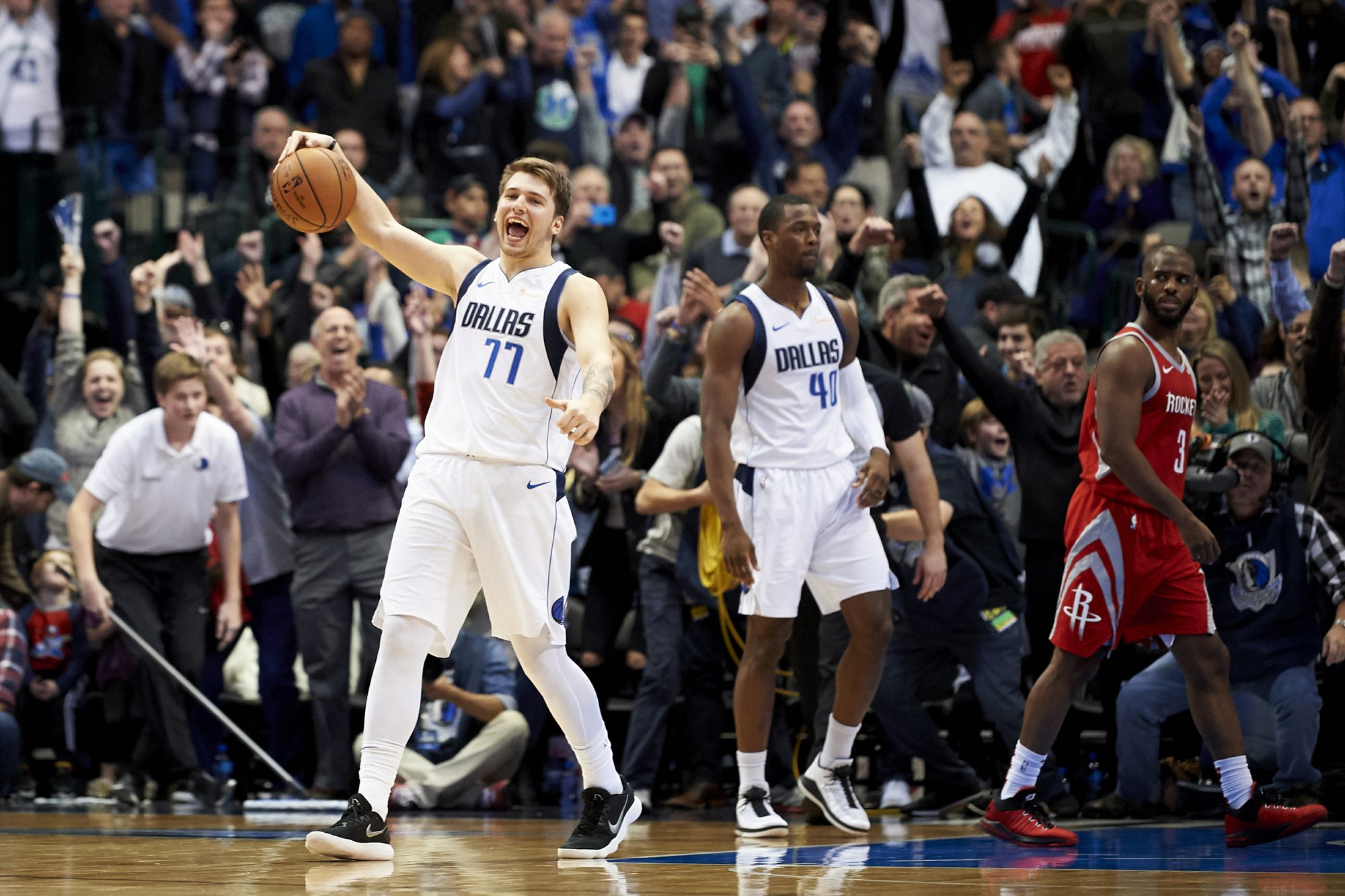 Doncic scores 11 straight, Mavs rally past Rockets | Inquirer Sports