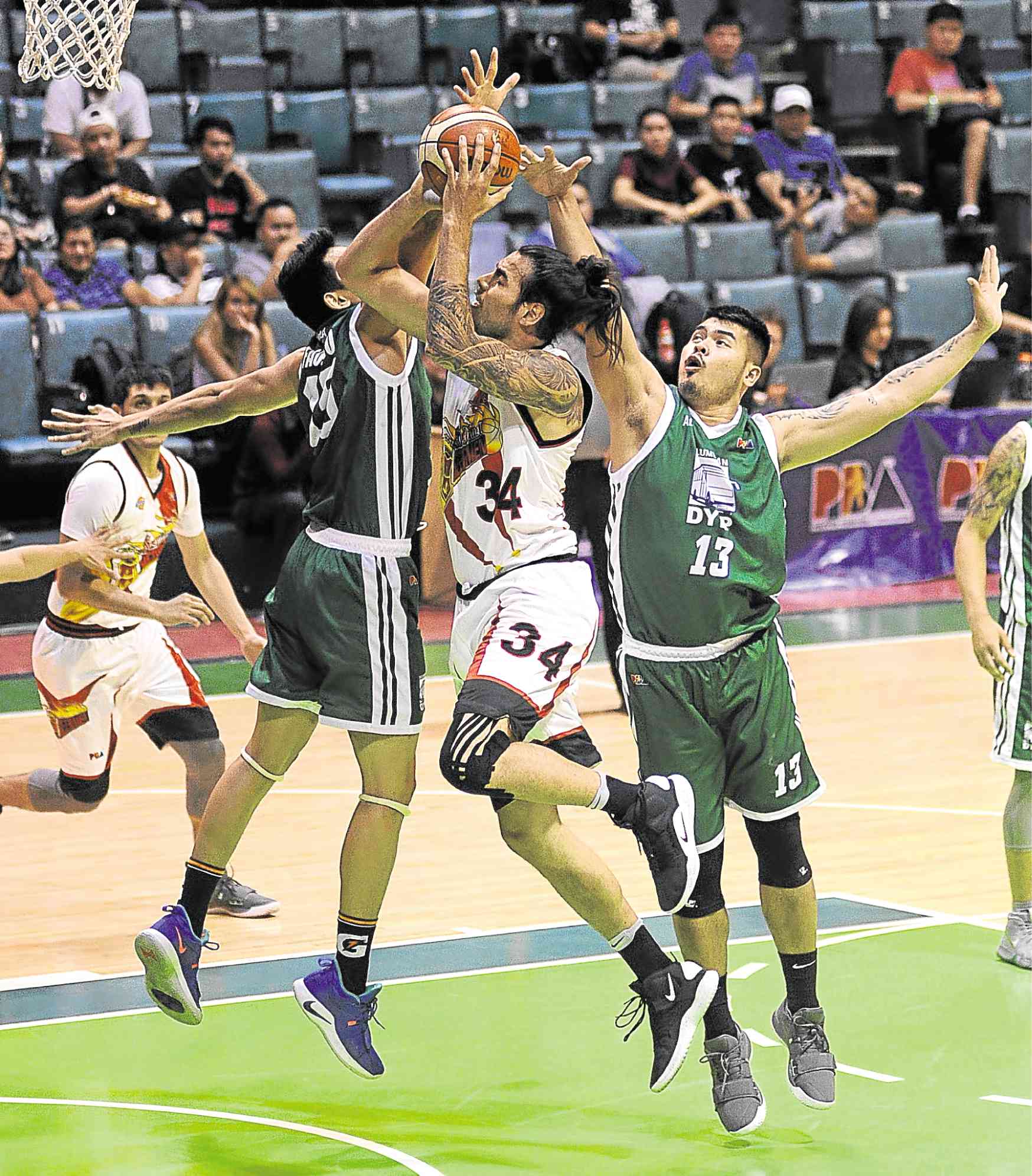 Fuel surge | Inquirer Sports