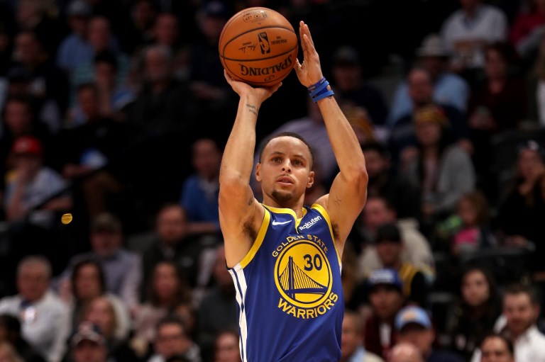 Brothers Steph, Seth Curry in 3-point contest | Inquirer ...