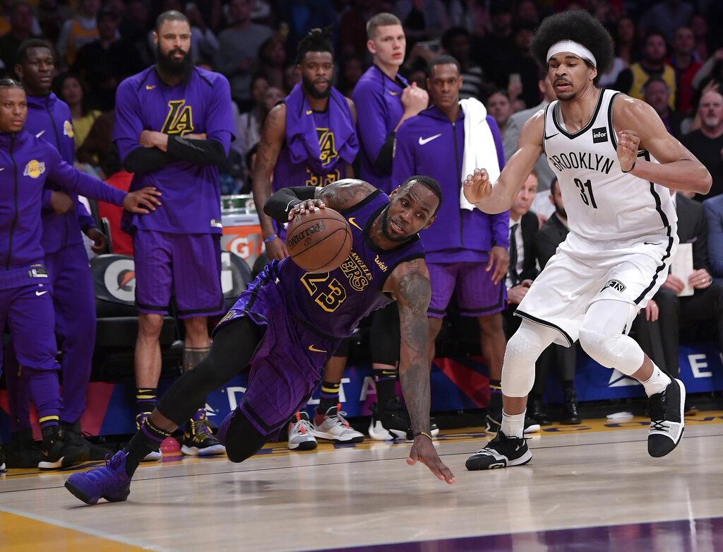 Rút ra được điều gì sau mùa giải đầu tiên của LeBron James tại Los Angeles Lakers?