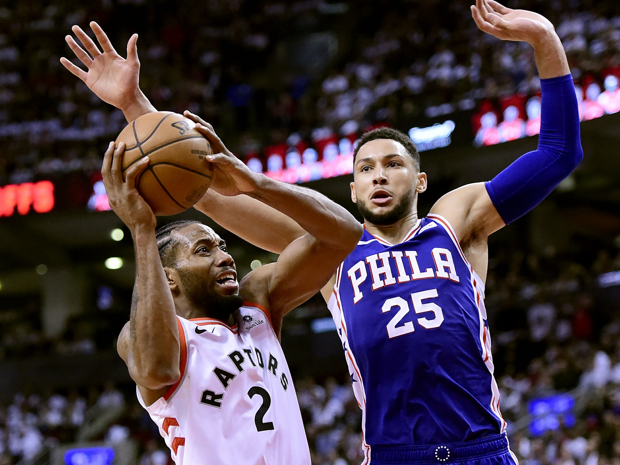 NBA playoffs 2019: 76ers pull away from Raptors in Game 3