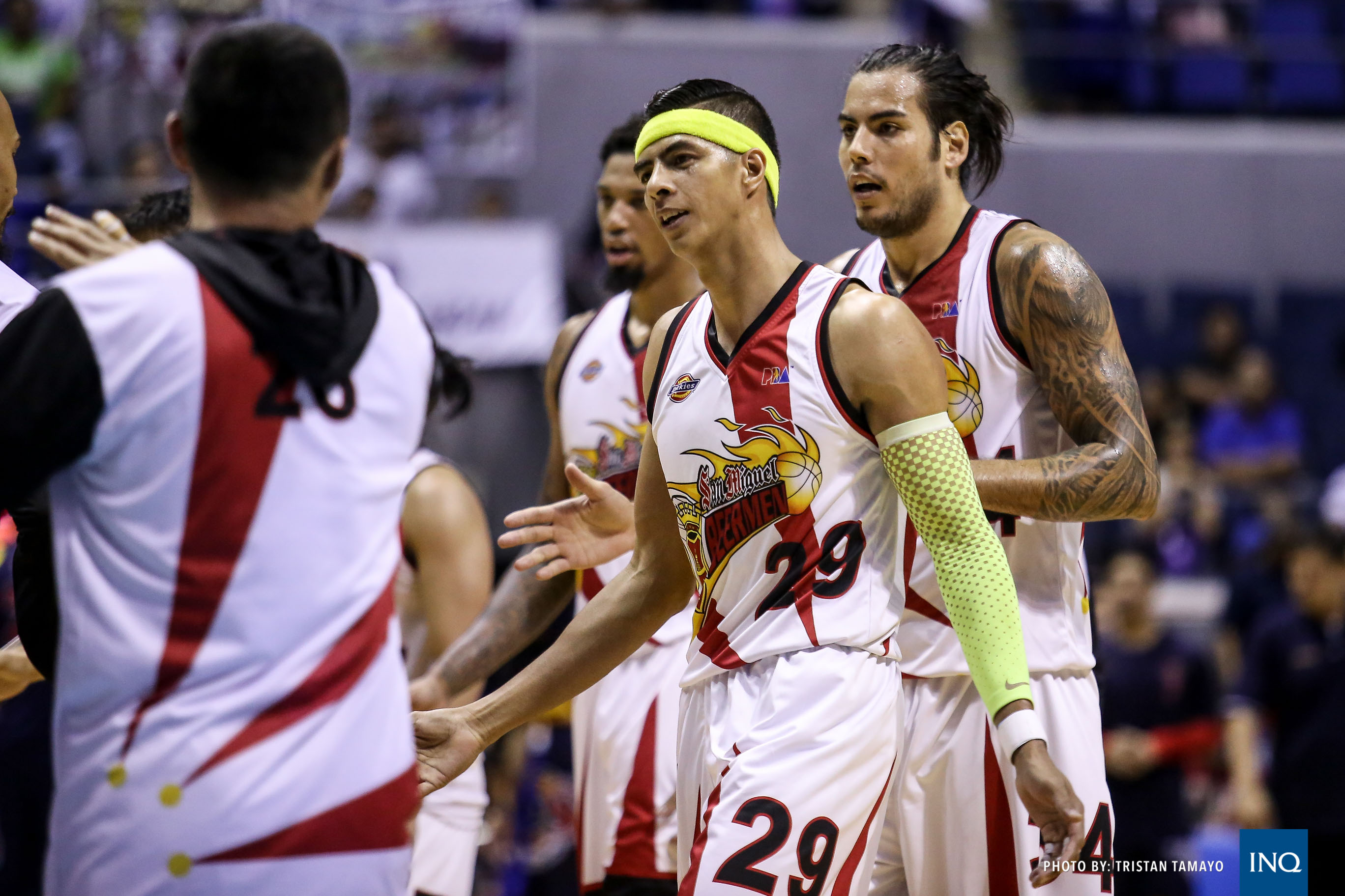 Smb Books Finals Berth Inquirer Sports 