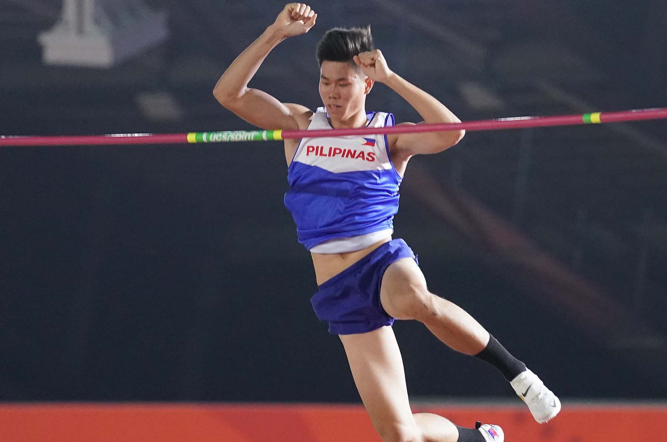 Pole Vaulter Ernest John Obiena wins Gold during the 30th Seagames at the New Clark City.
