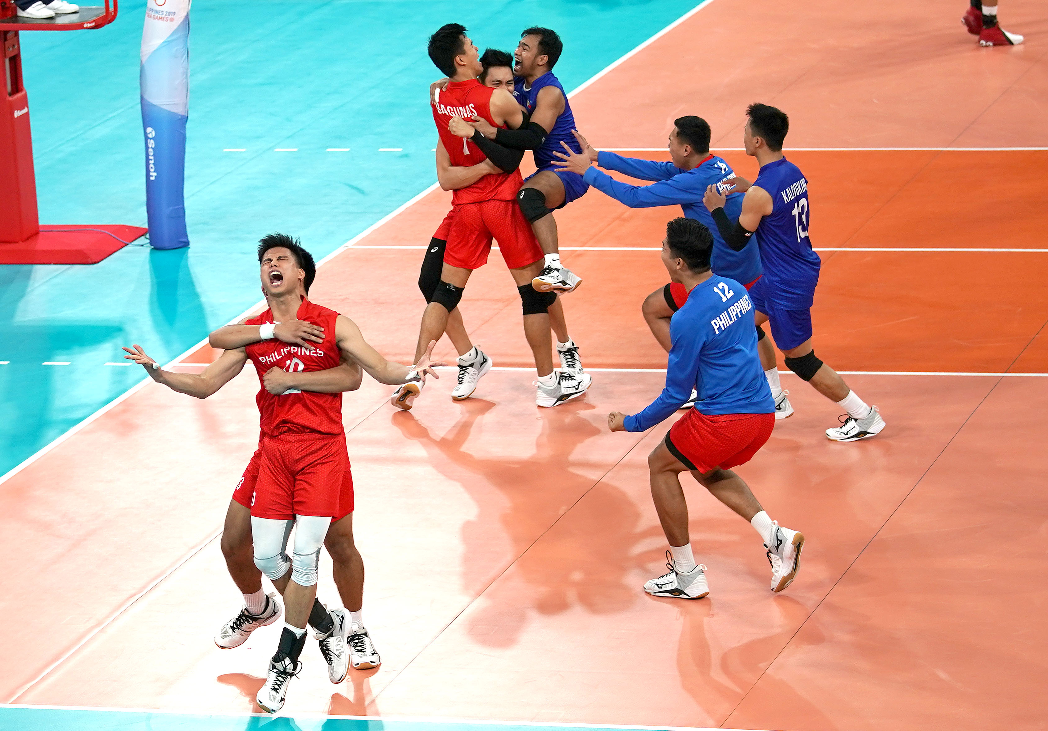 SEA Games: Philippines upsets Thailand to reach men's volleyball final