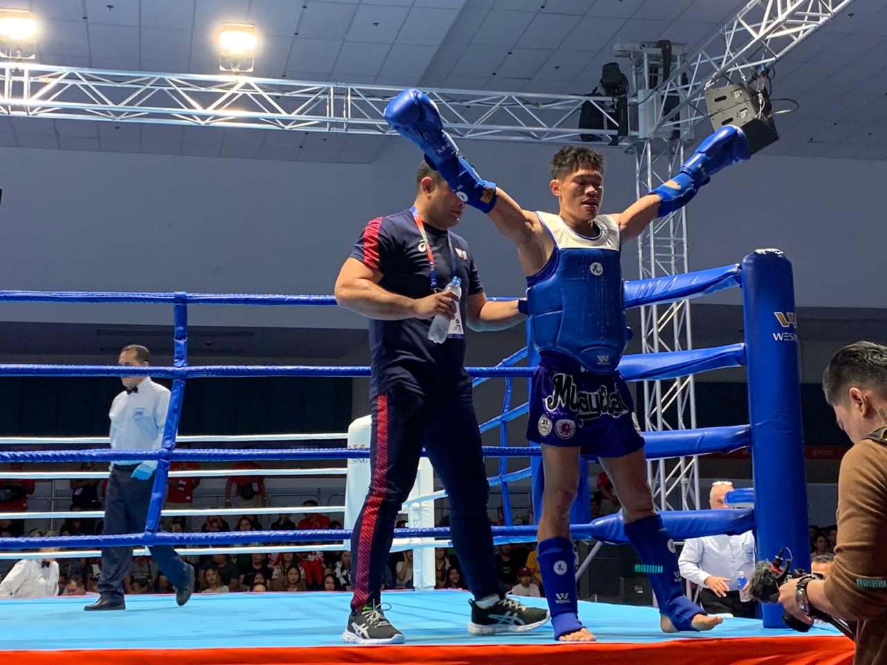 Phillip Delarmino wins gold in the muay 57kg division in the 30th Southeast Asian Games.