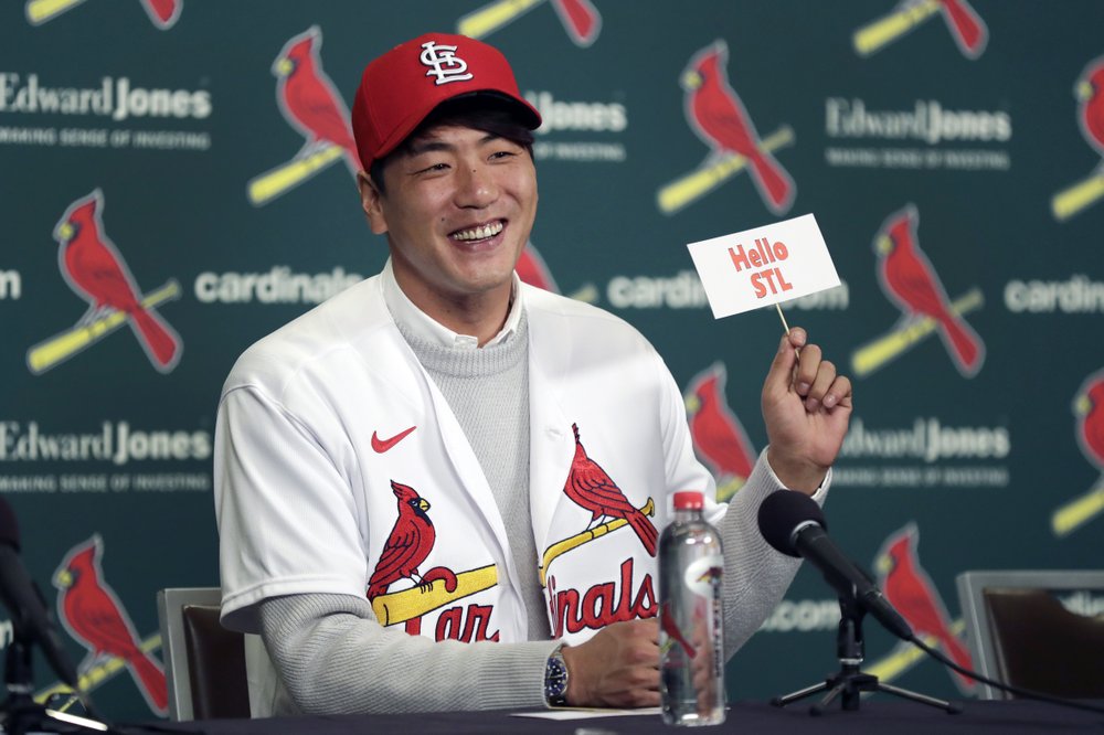 Cardinals pitcher Kwang Hyun Kim