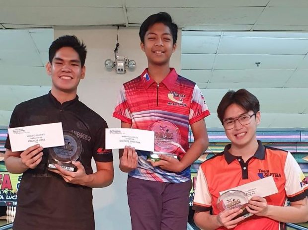 Classified division winners (from left) Francis Jose, 1st runnerup; Michael Lacerna, champion; and Jason Ko, 2nd runnerup