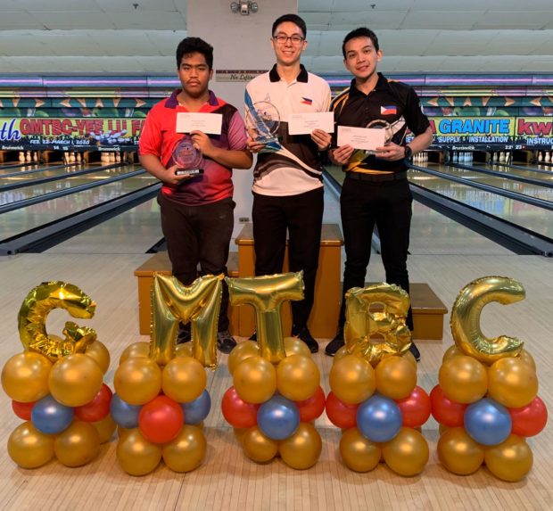Master division winners (from left) Stephen Diwa, second; Kenneth Chua, champion; and Ian Dychangco, third.
