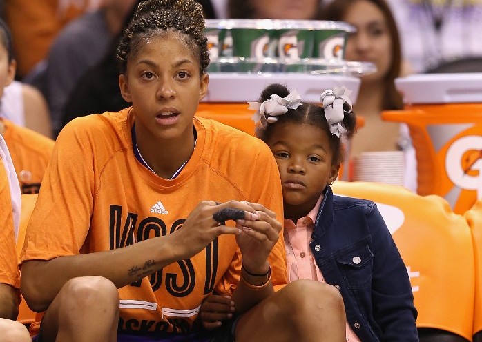 Sparks' Candace Parker, daughter a 'package deal' in Florida | Inquirer ...