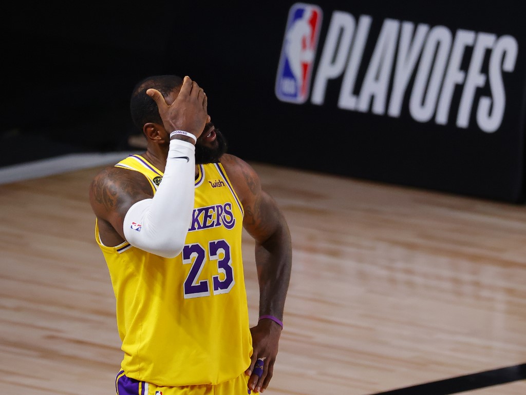 LeBron James Lakers Blazers