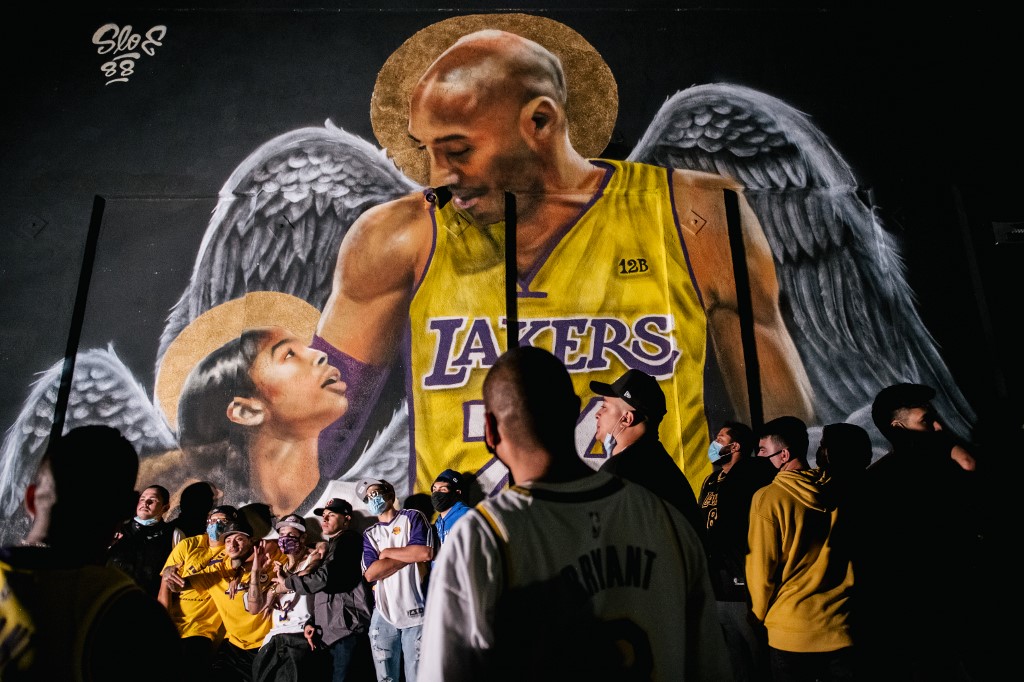 Lakers fans Kobe