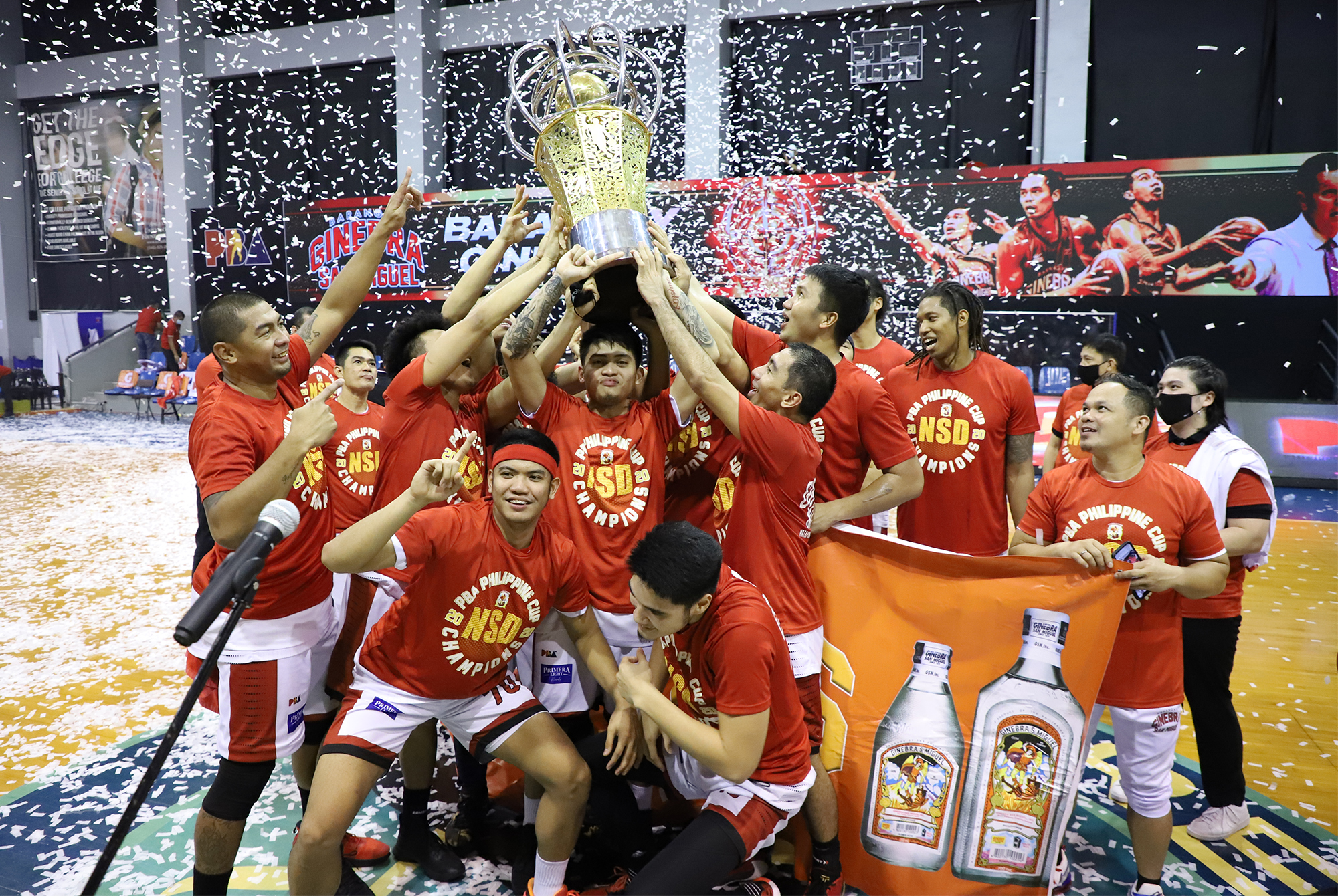 Barangay Ginebra bags all-Filipino crown—and pays tribute to its absent fans