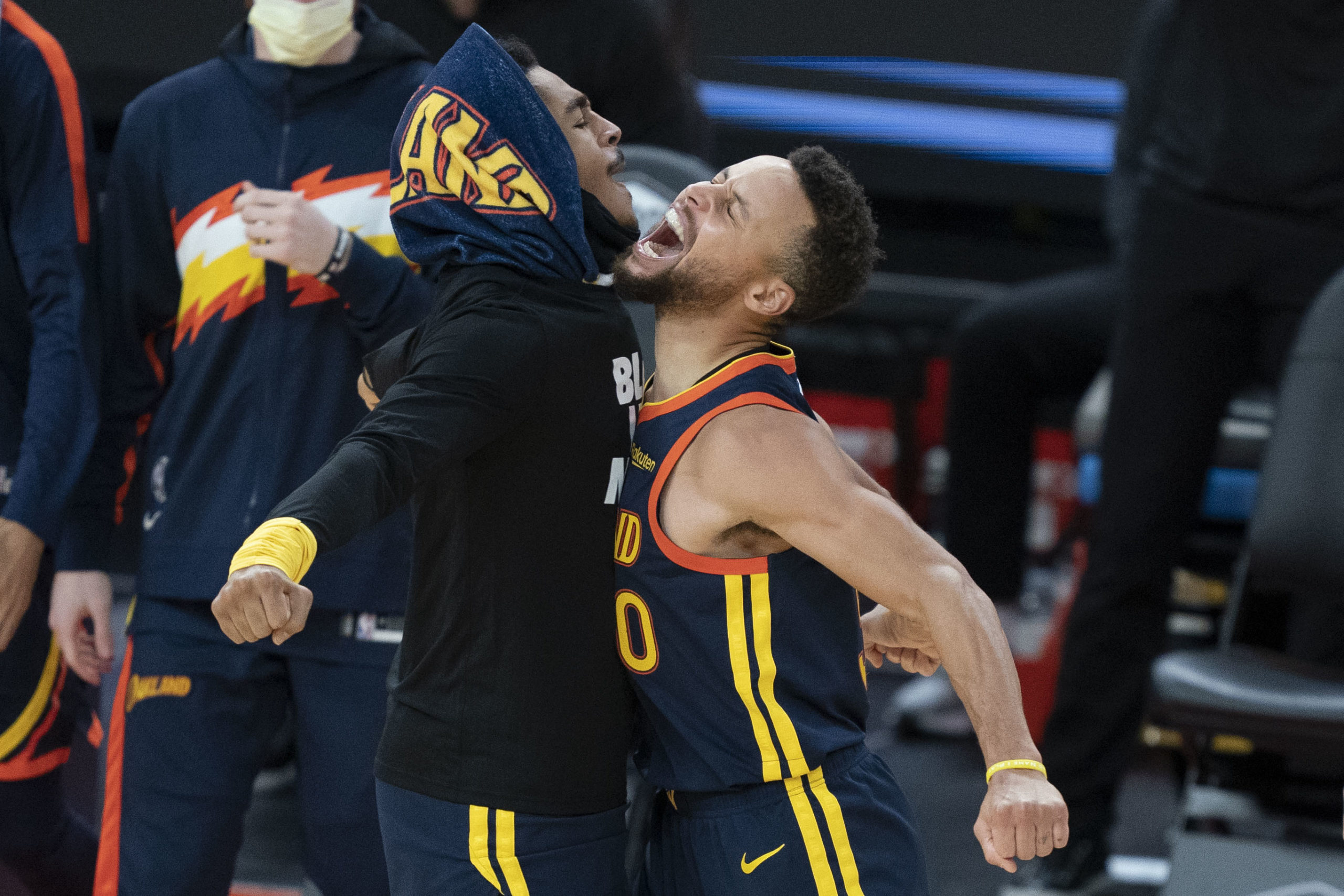 Steph Curry Scores 36 As Warriors Dump Timberwolves Inquirer Sports