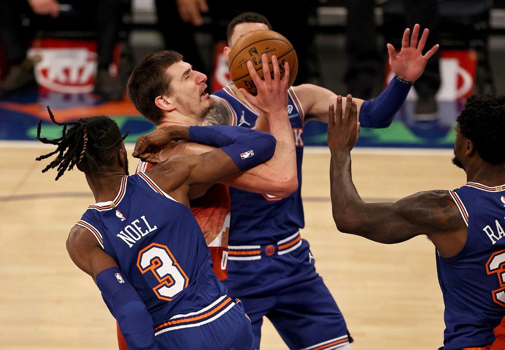 Jokic Nuggets Knicks NBA