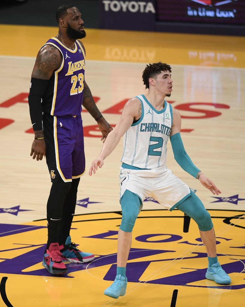 Lakers Ruin Lamelo Ball S Homecoming With Hornets Inquirer Sports