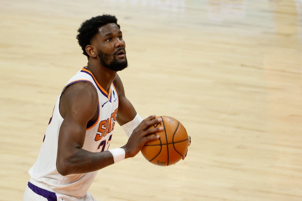 NBA: Suns menyamai rekor penawaran Pacers untuk Deandre Ayton