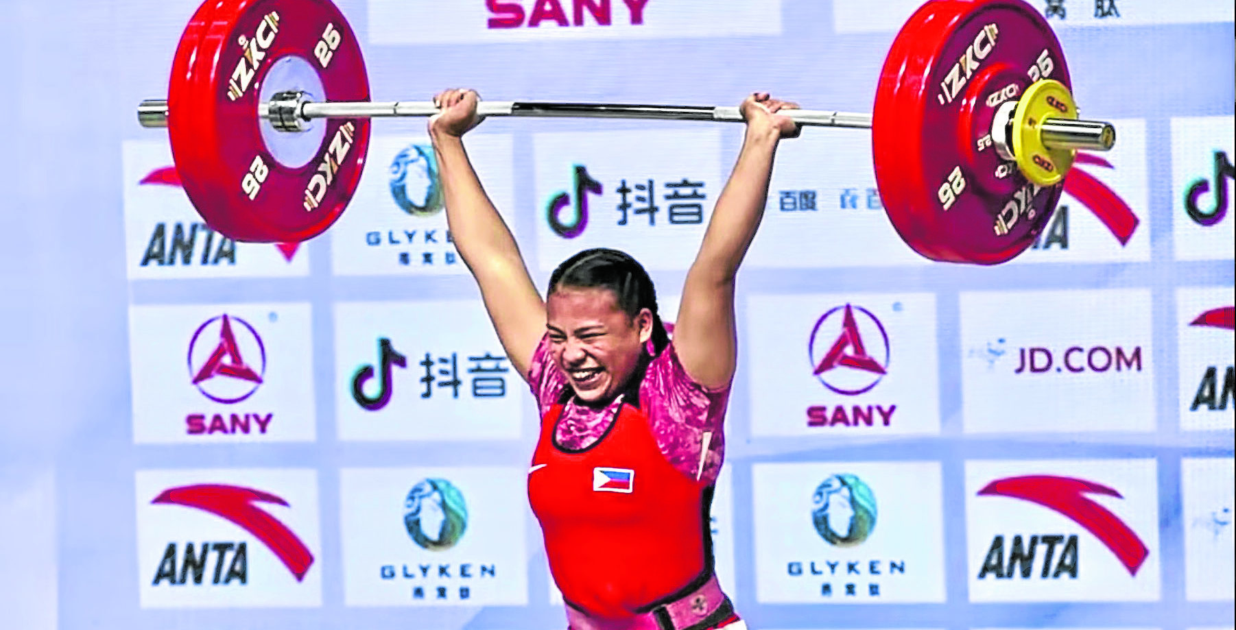 Vanessa Sarno weightlifting