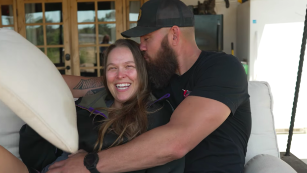 'Time to show it off': Ronda Rousey announces she's 4 months pregnant ...