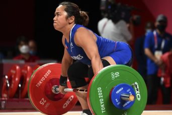 Olympic record lift marks first time Hidilyn Diaz did 127kg | Inquirer ...