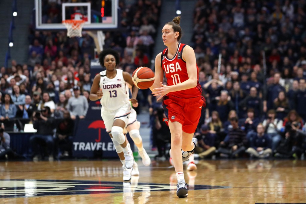  Breanna Stewart #10 of the United States dribbles downcourt during USA Women's National Team Winter Tour 2020 game between the United States and the UConn Huskies at The XL Center on January 27, 2020 in Hartford, Connecticut
