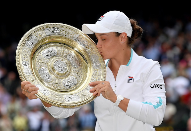 Ashleigh Barty gets award at Wimbledon