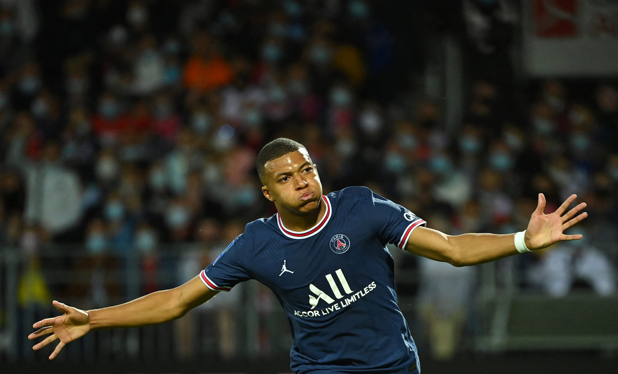 Real Madrid increase Mbappe offer to 180 million euros - report ...