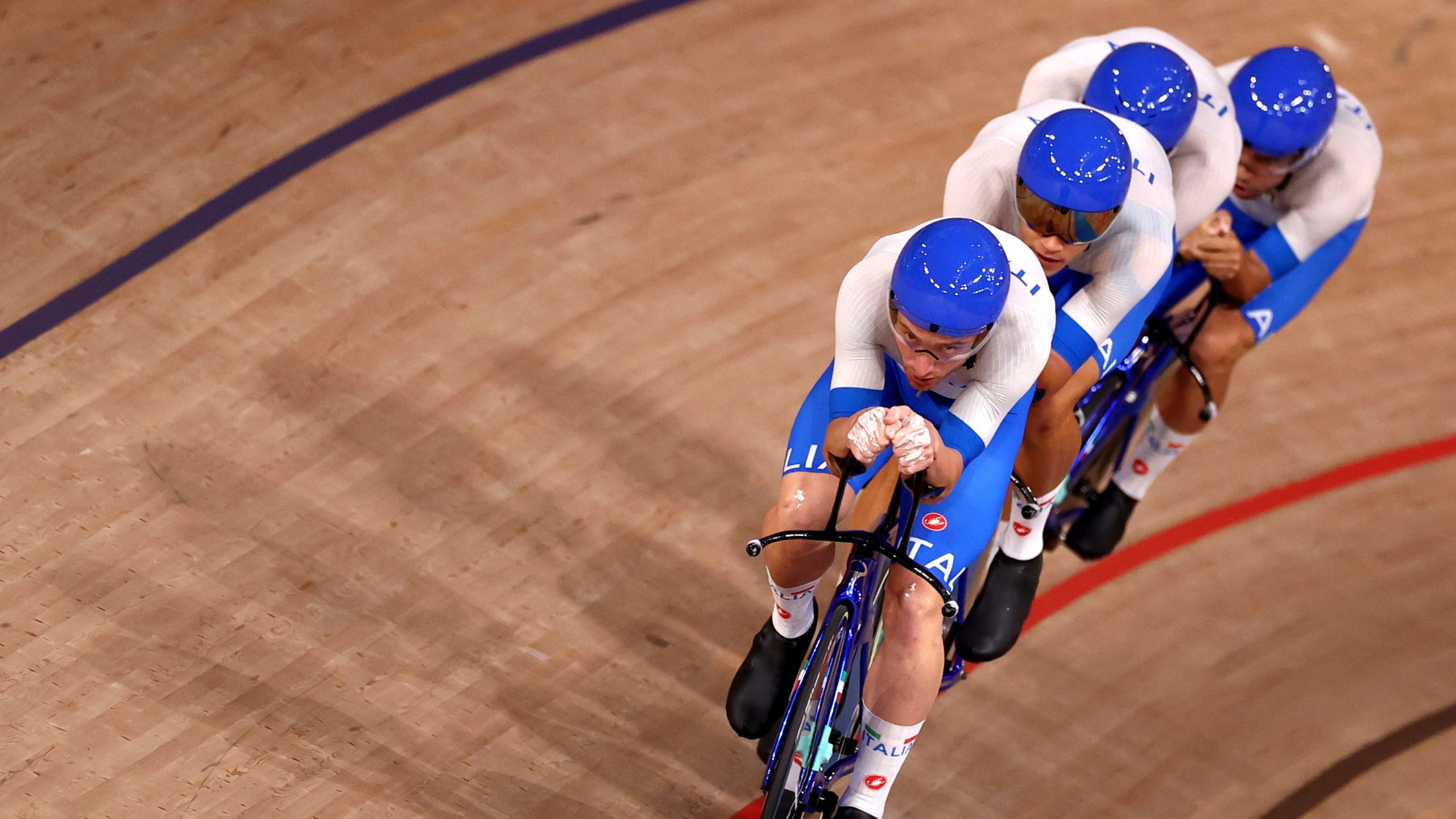 Cyclists from Team Italy in action. 