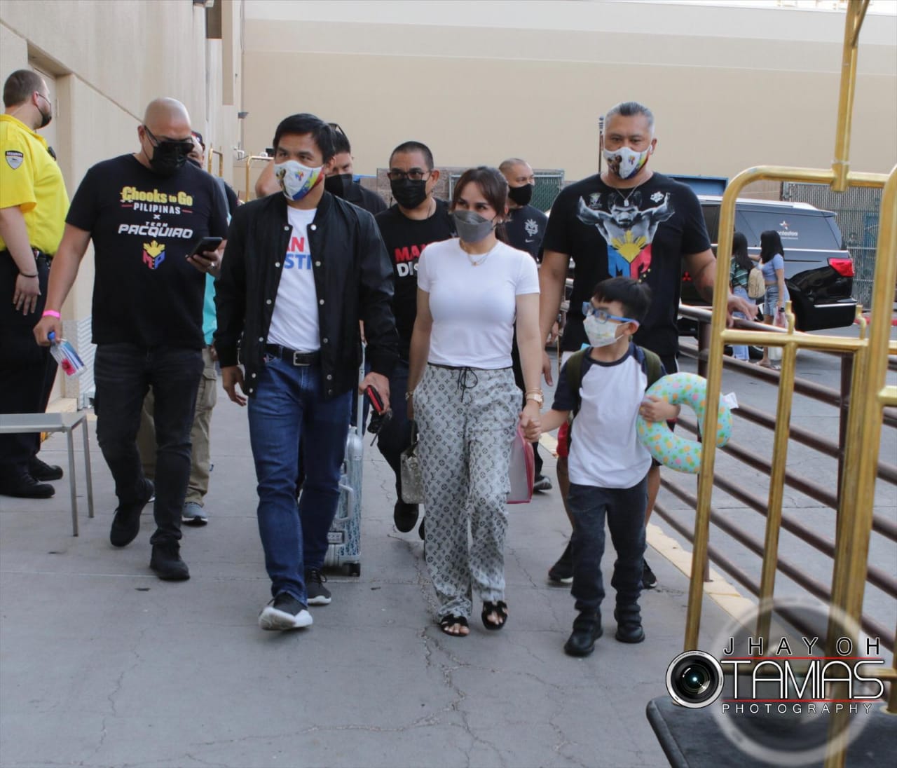 Manny Pacquiao, wife Jinkee and son Israel arrive in Las Vegas