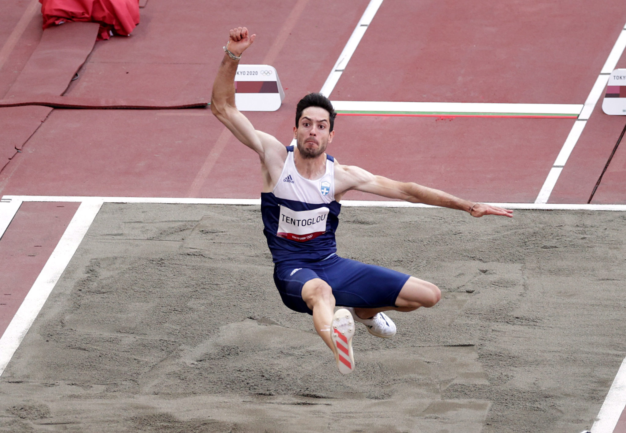 Olympics Greece's Tentoglou wins gold with dramatic final leap