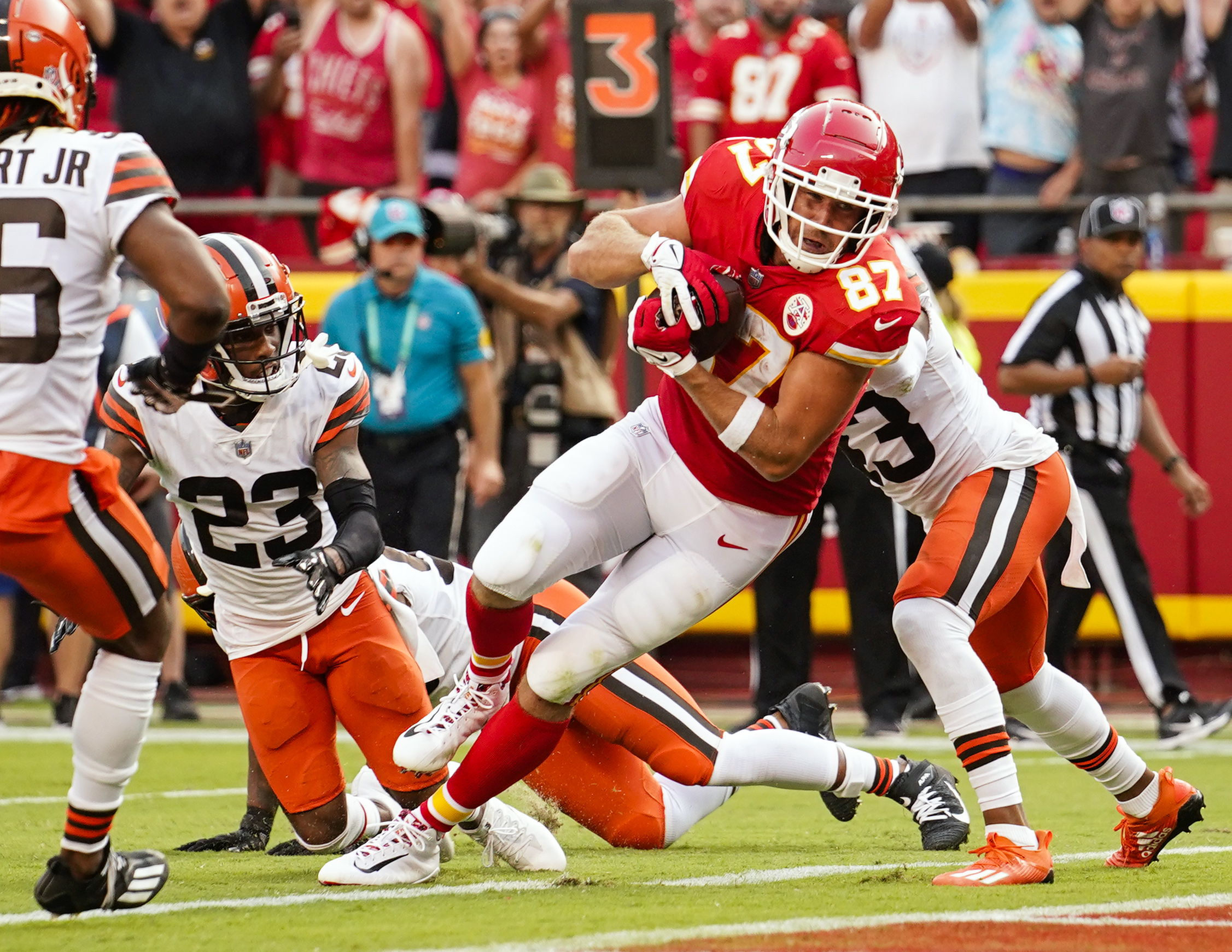 Kelce Chiefs Browns