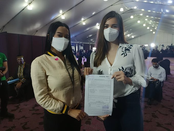 Mocha Uson and Michele Gumabao file their certificate of candidacy.