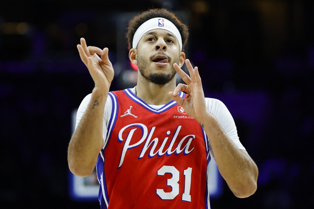 Seth Curry #31 of the Philadelphia 76ers celebrates during the fourth quarter against the Portland Trail Blazers at Wells Fargo Center on November 01, 2021 in Philadelphia, 