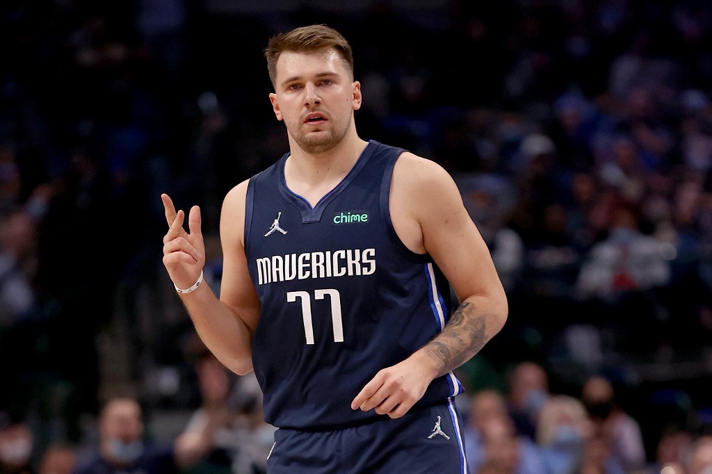 Luka Doncic #77 of the Dallas Mavericks reacts after scoring against the New Orleans Pelicans in the second half at American Airlines Center on November 08, 2021 in Dallas, Texas.