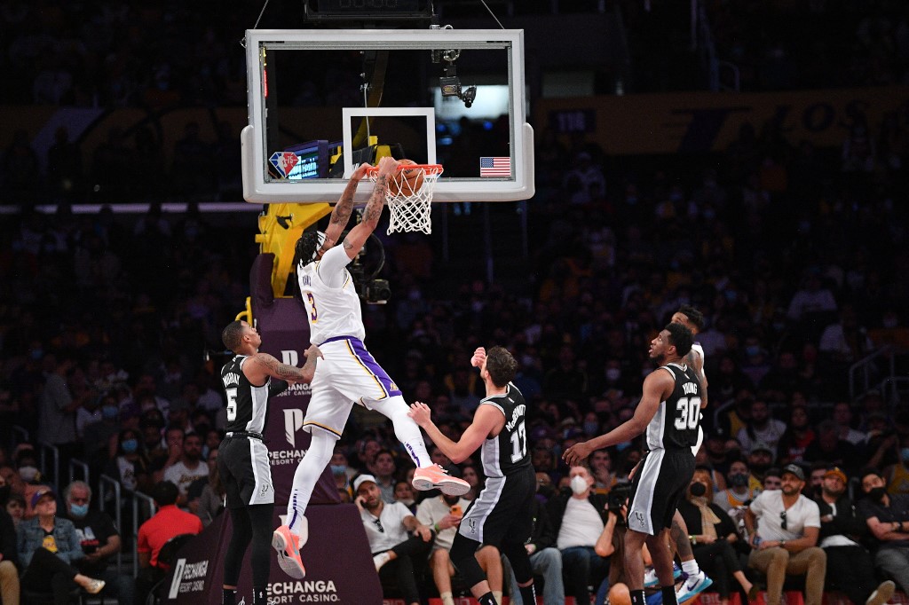 Anthony Davis Lakers spurs
