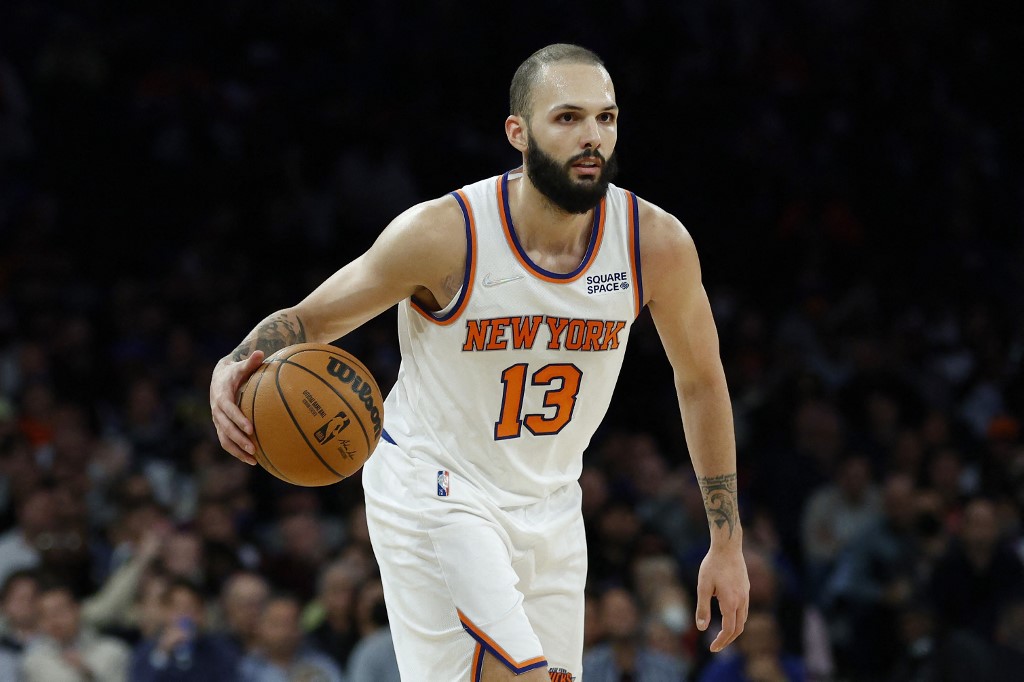 Evan Fournier #13 of the New York Knicks dribbles during the second half against the Minnesota Timberwolves at Madison Square Garden on January 18, 2022 in New York City.