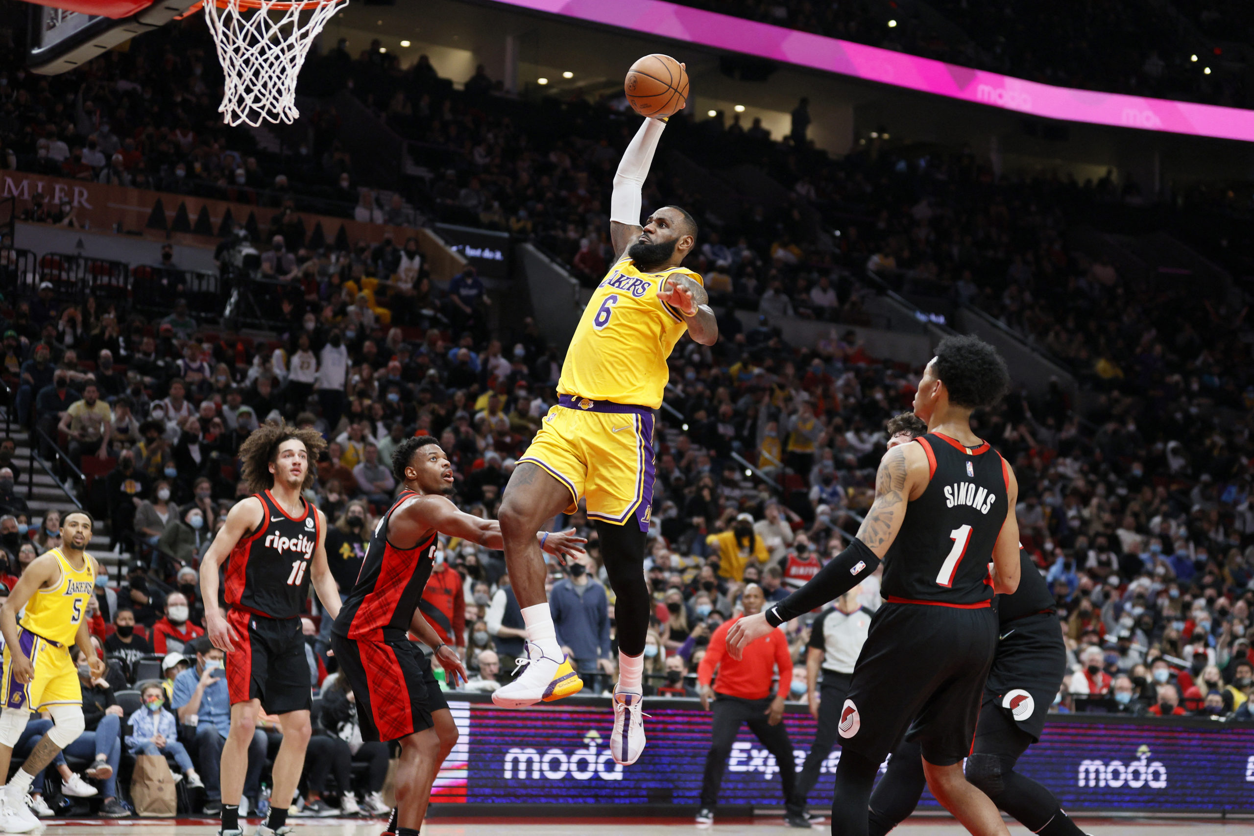 LeBron James NBA Lakers