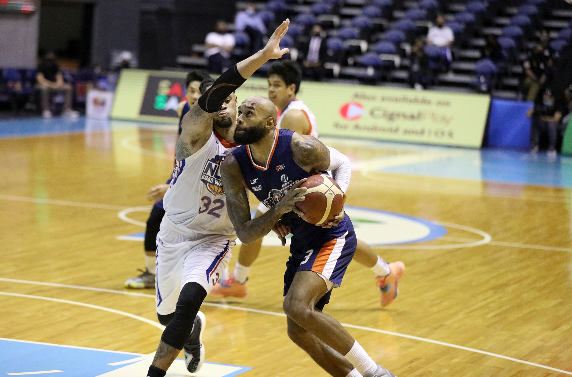 Meralco Bolts' import Tony Bishop.