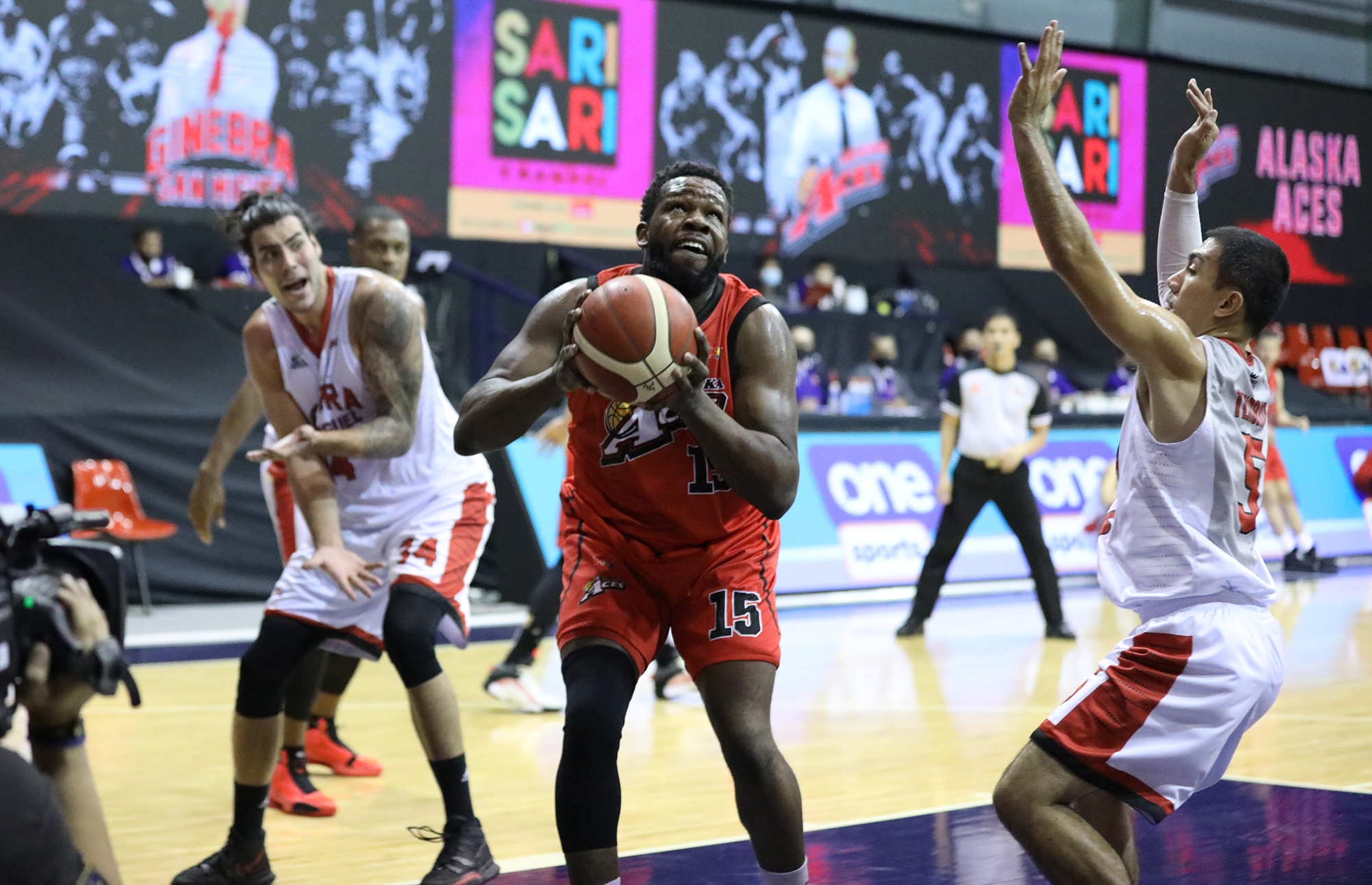 Alaska import Olu Ashaolu during a game in the 2021 PBA Governors' Cup. 