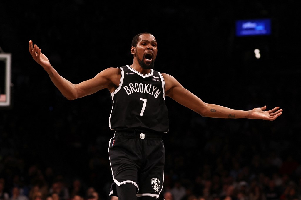 Kevin Durant #7 of the Brooklyn Nets reacts against the Detroit Pistons at Barclays Center on March 29, 2022 in New York City. 