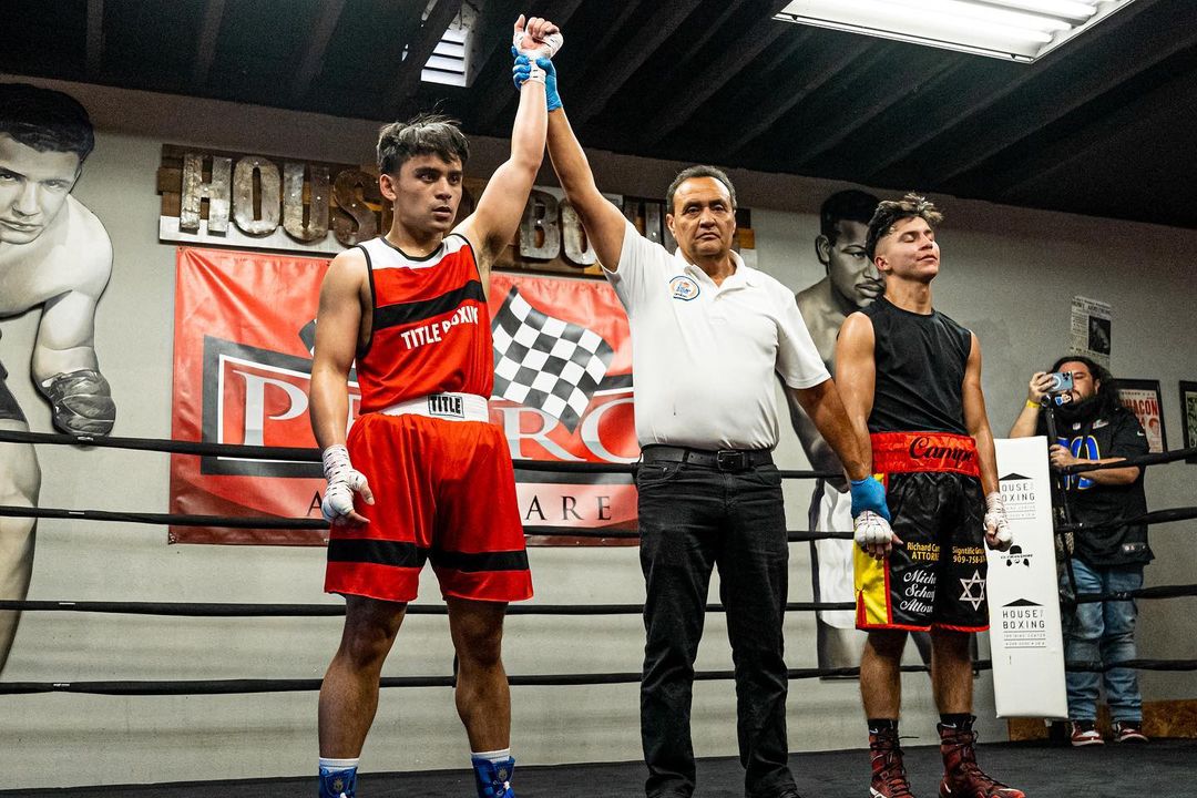 Jimuel Pacquiao wins his first amateur bout.