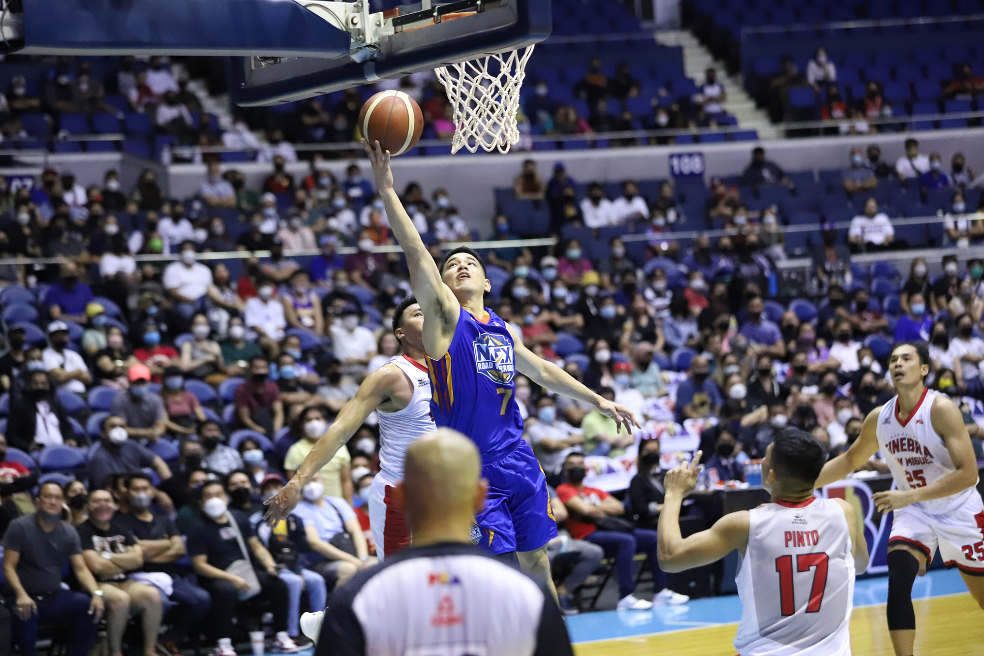 The Road Warriors hope Kevin Alas (No. 7) will provide them with much-needed firepower against a deep and experienced Gin Kings. —PBA IMAGES