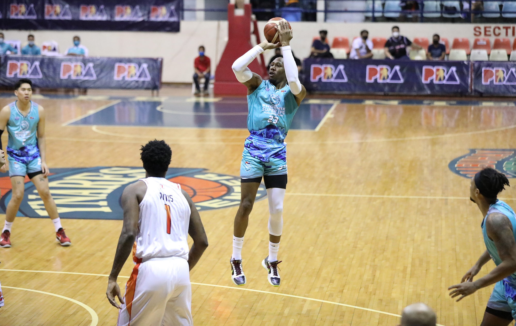 Dominique Sutton is out for Phoenix in the ongoing PBA Governors' Cup. 